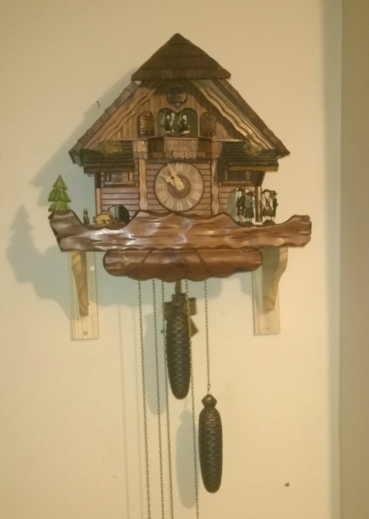 Cuckoo clock repairs common problems & fixes Braintree Clock Repairs